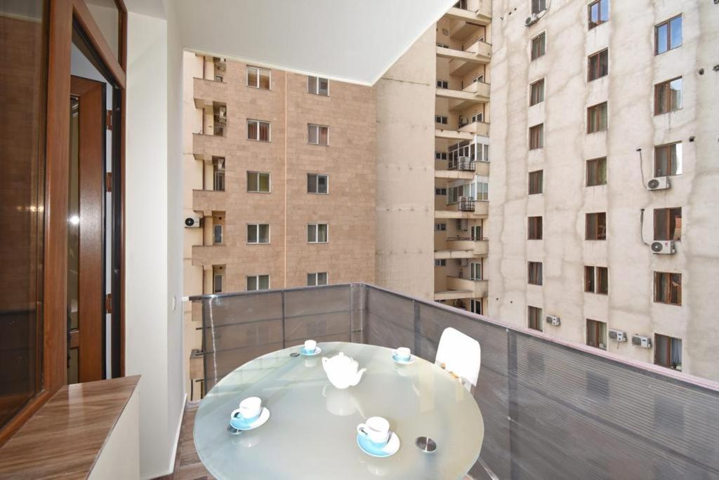 74/3New Building In The Center Of The Capital Apartment Yerevan Ngoại thất bức ảnh