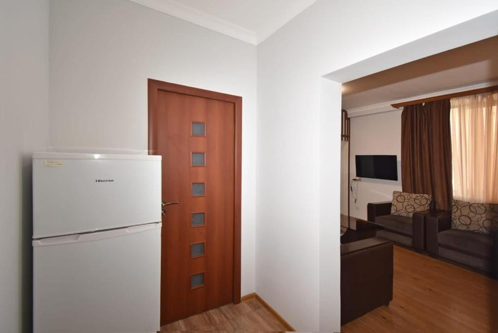 74/3New Building In The Center Of The Capital Apartment Yerevan Ngoại thất bức ảnh