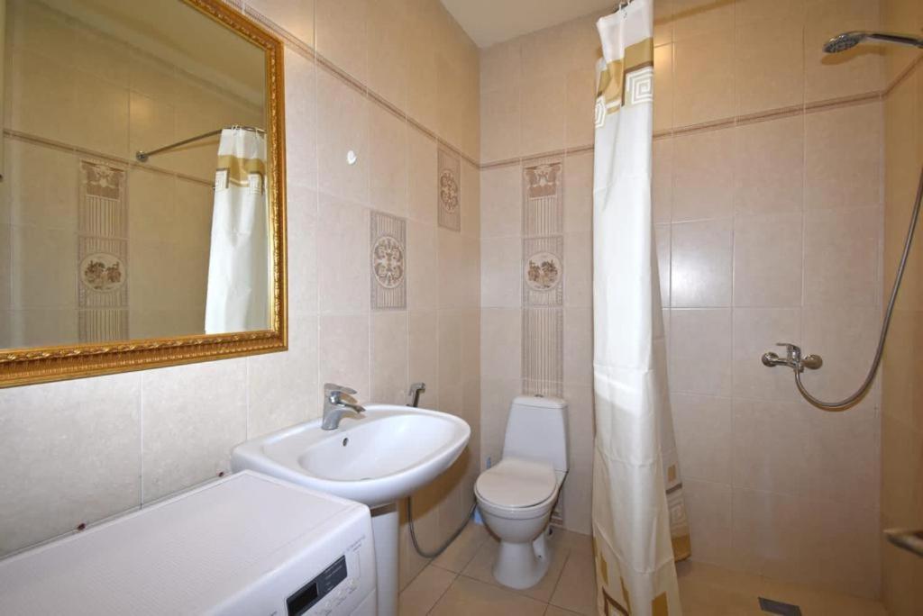 74/3New Building In The Center Of The Capital Apartment Yerevan Ngoại thất bức ảnh