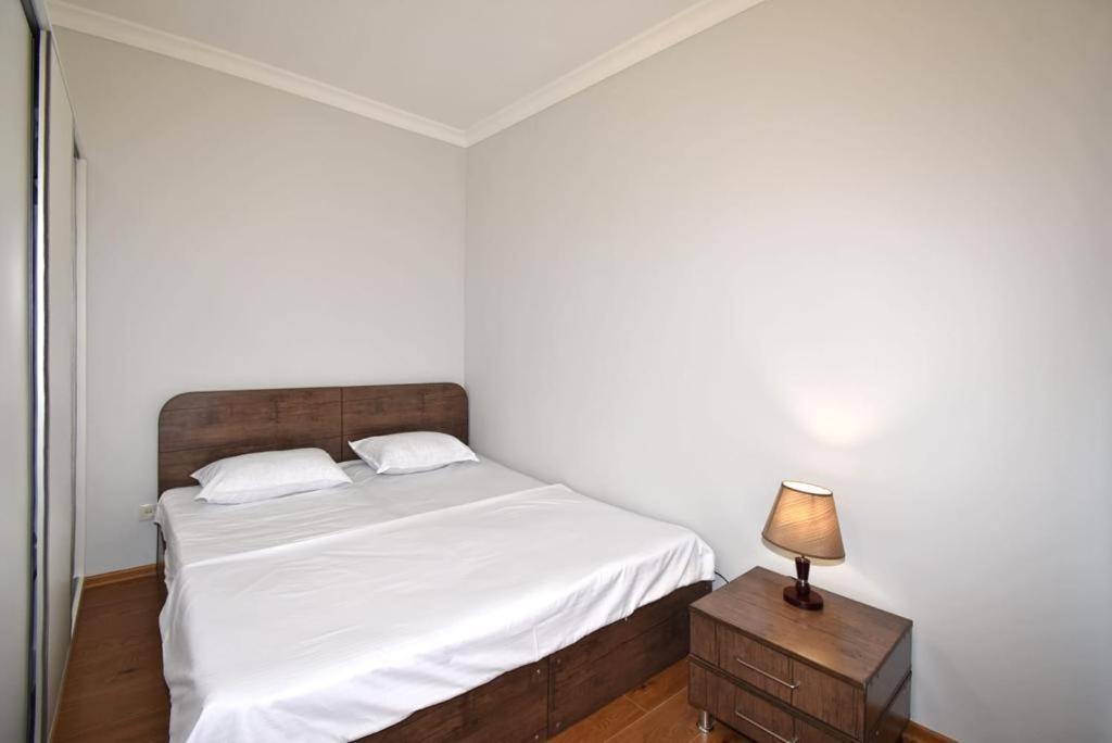 74/3New Building In The Center Of The Capital Apartment Yerevan Ngoại thất bức ảnh