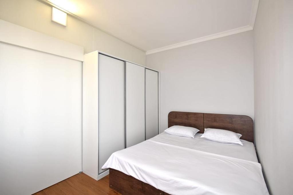 74/3New Building In The Center Of The Capital Apartment Yerevan Ngoại thất bức ảnh