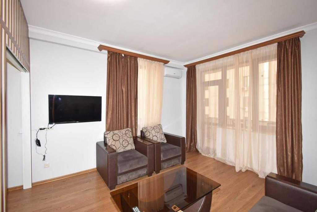 74/3New Building In The Center Of The Capital Apartment Yerevan Ngoại thất bức ảnh